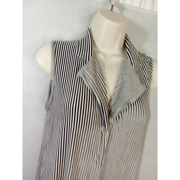 kim cami top Size Small Button Up Collar Black‎ And White Striped - Picture 4 of 8